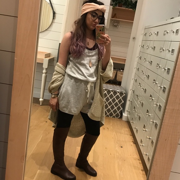 Meet your Posher, Ashton - Picture 6 of 8